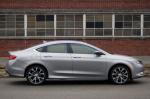 Chrysler 200 2015 года